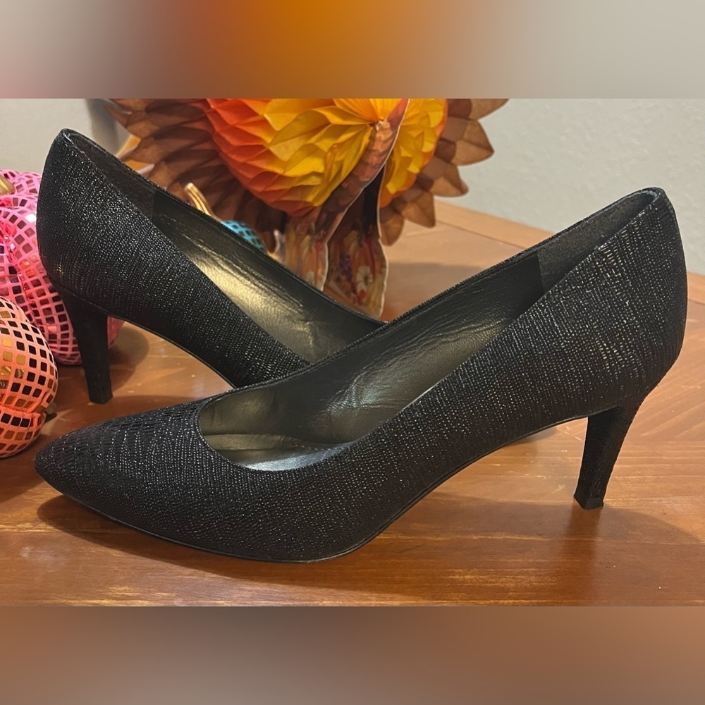 Stuart Weitzman Textured Saffiano Leather Black Heels Slip On Pump Size 7.5M